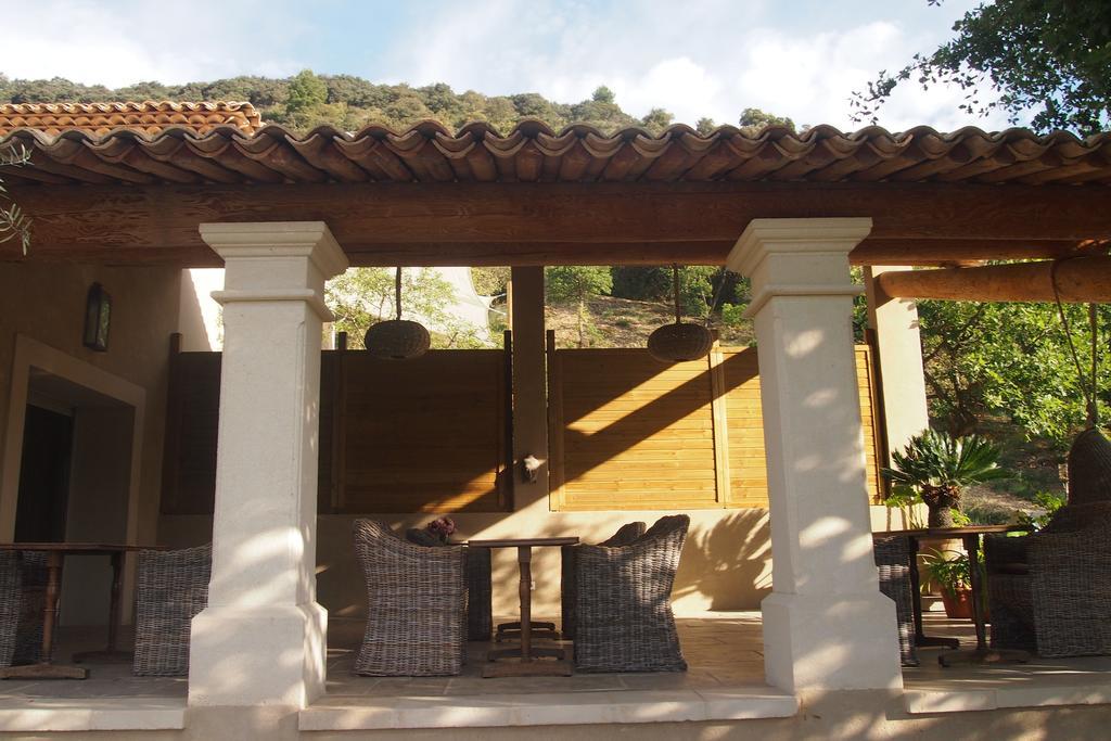 La Maison Des Collines Hotel Allemagne-en-Provence Exterior foto