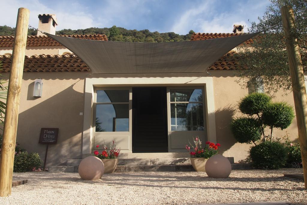 La Maison Des Collines Hotel Allemagne-en-Provence Exterior foto