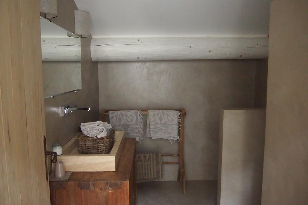 La Maison Des Collines Hotel Allemagne-en-Provence Habitación foto