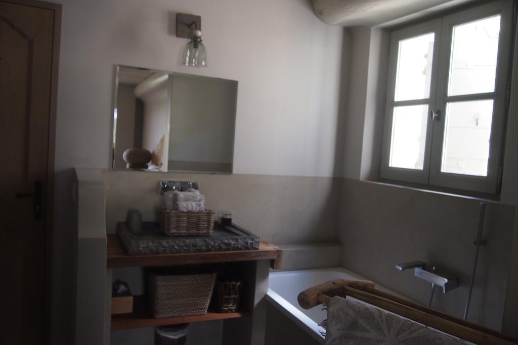 La Maison Des Collines Hotel Allemagne-en-Provence Habitación foto